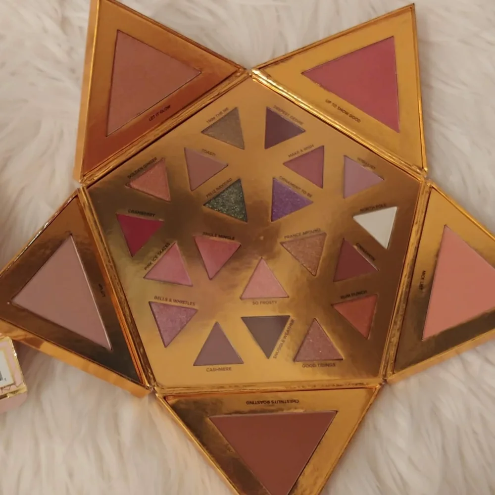 🎄FIRM! NWT TOO FACED CHRISTMAS STAR LIMITED EDITION MAKEUP COLLECTION